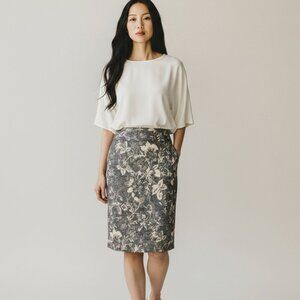 ANN TAYLOR SZ 4 Pencil Skirt Shades of Gray, Cream White w/Silver Threads